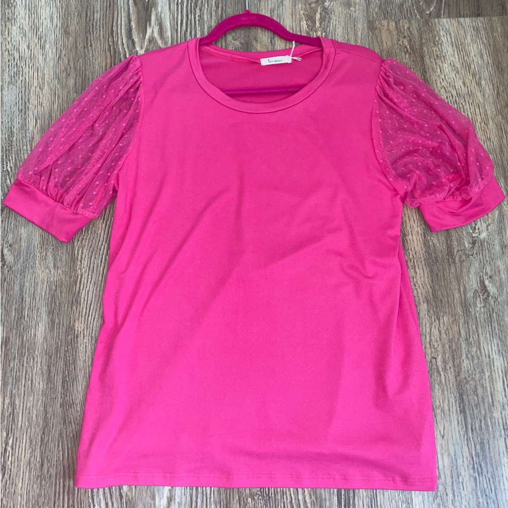 Les Amis Hot Pink Top with Sheer, puff Sleeves🎀NWT